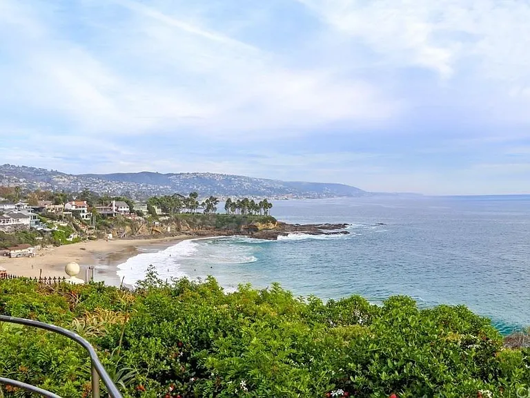 1570 N Coast Hwy #3 — Photo 24