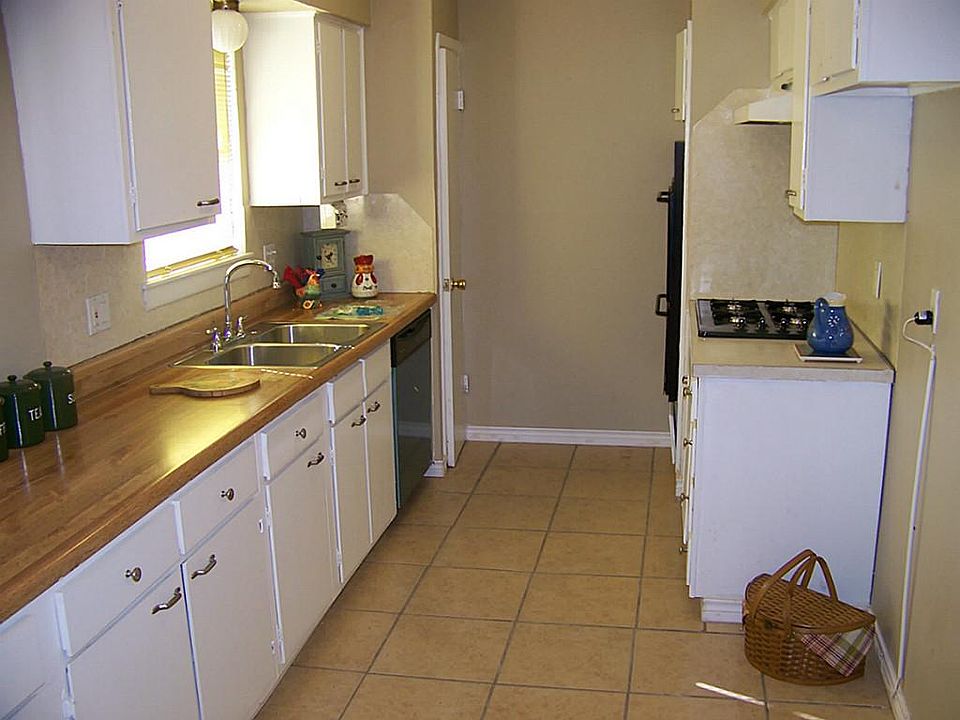 1st image of 4007 Curly Oaks Dr