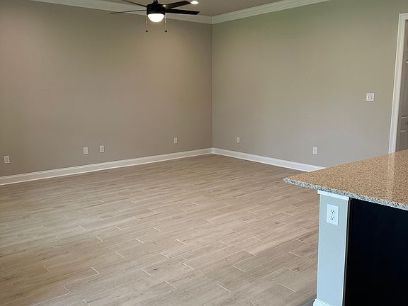 5th image of 204 Wild Cherry Ln