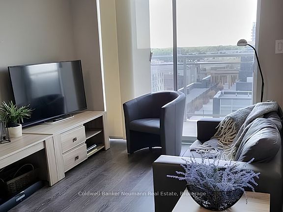 4th image of 280 Lester St #807