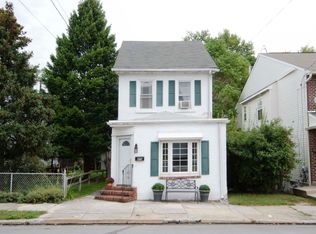 475 Old Elm St, Conshohocken, PA 19428