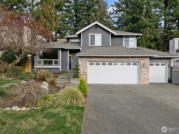 25600 Lake Wilderness Country Club Drive SE, Maple Valley, WA 98038