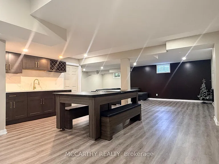 124 Johnson Dr — Photo 32