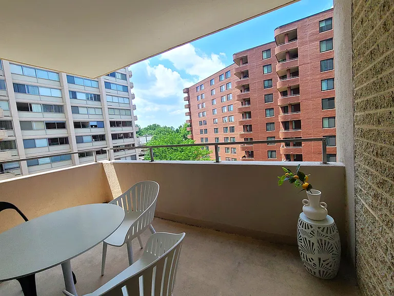 5500 Friendship Blvd #1116N — Photo 10