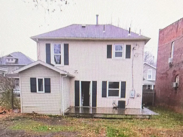421 Market St — Photo 12