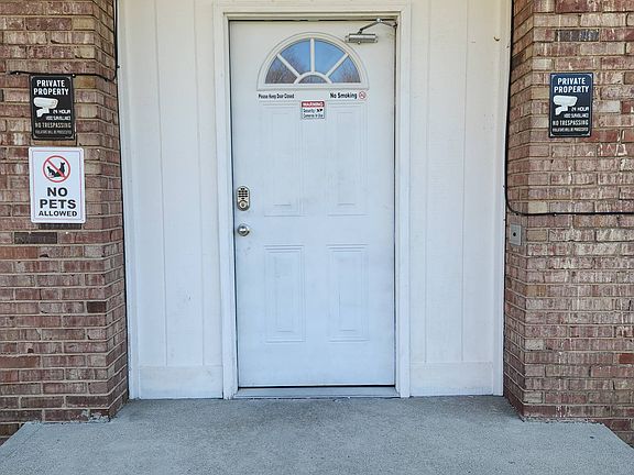 3rd image of 3825 N Whittier Pl #3
