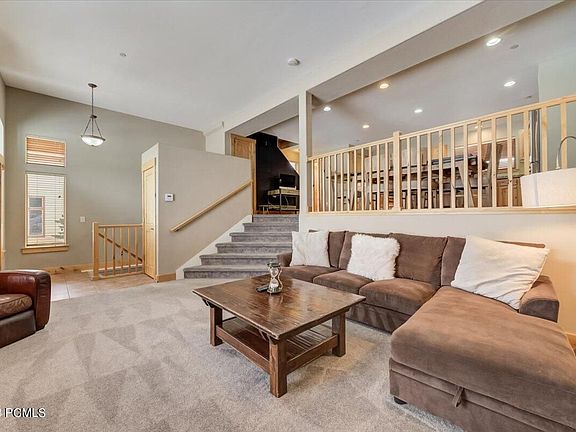 4th image of 5666 N Oslo Ln