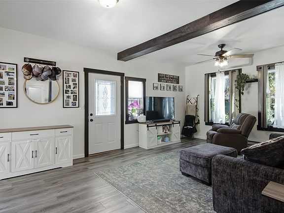 4th image of E4163 530th Avenue
