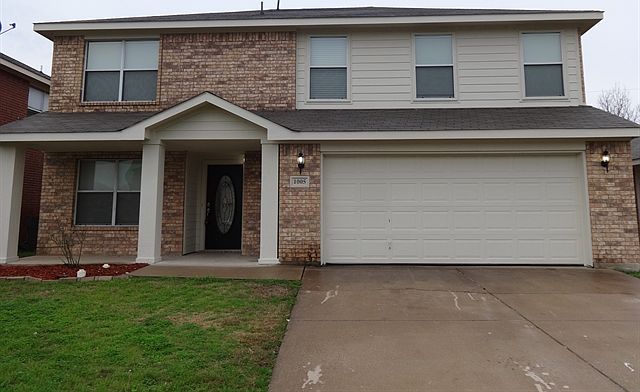1st image of 1005 Vicksburg Dr