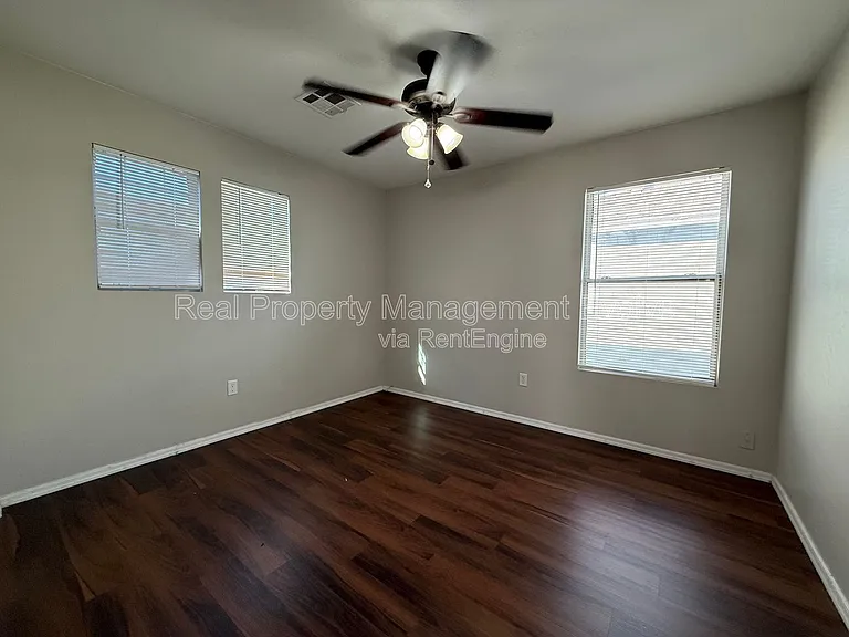 3930 W Irwin Ave — Photo 20