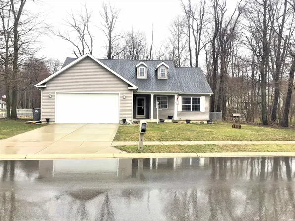 33717 Woodmont Ridge Dr, New Carlisle, IN 46552