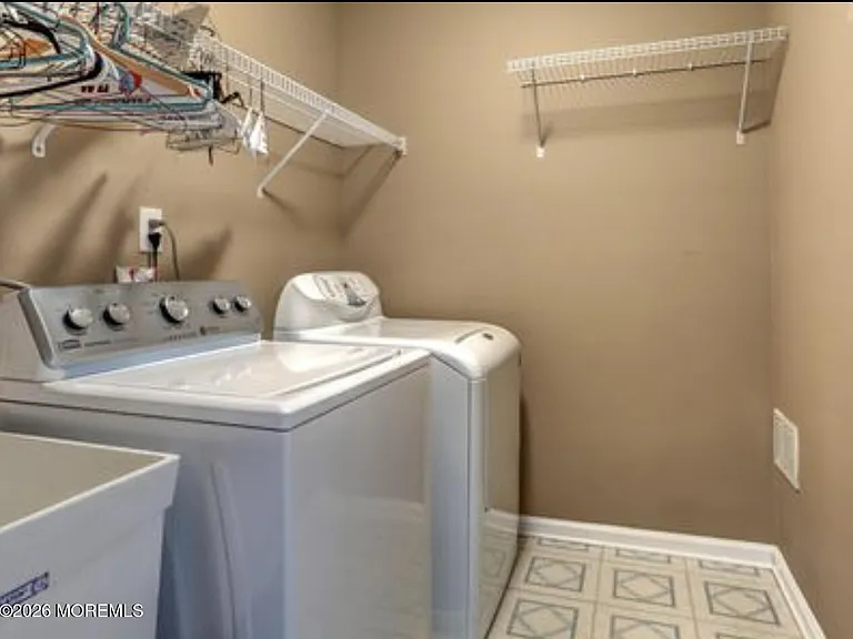 7 Augusta Dr — Photo 24
