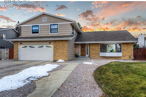 1st image of 105 Jackson Cir