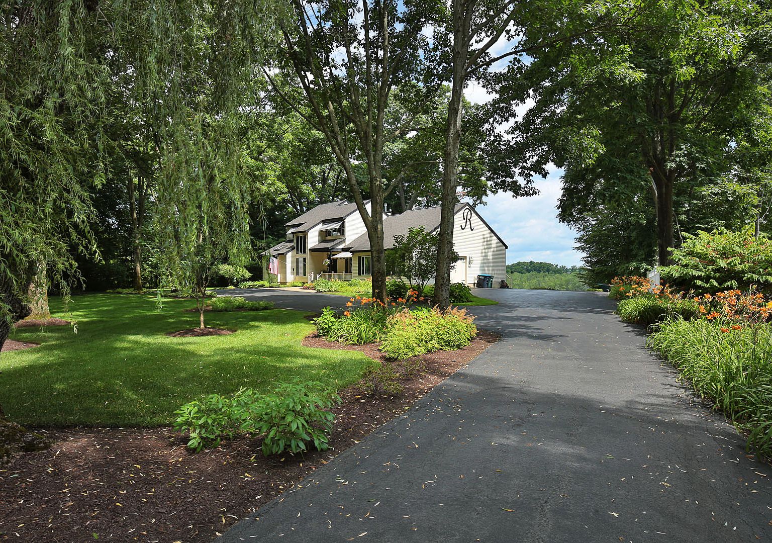 437 Crescent Ave, Saratoga Springs, NY 12866 Zillow