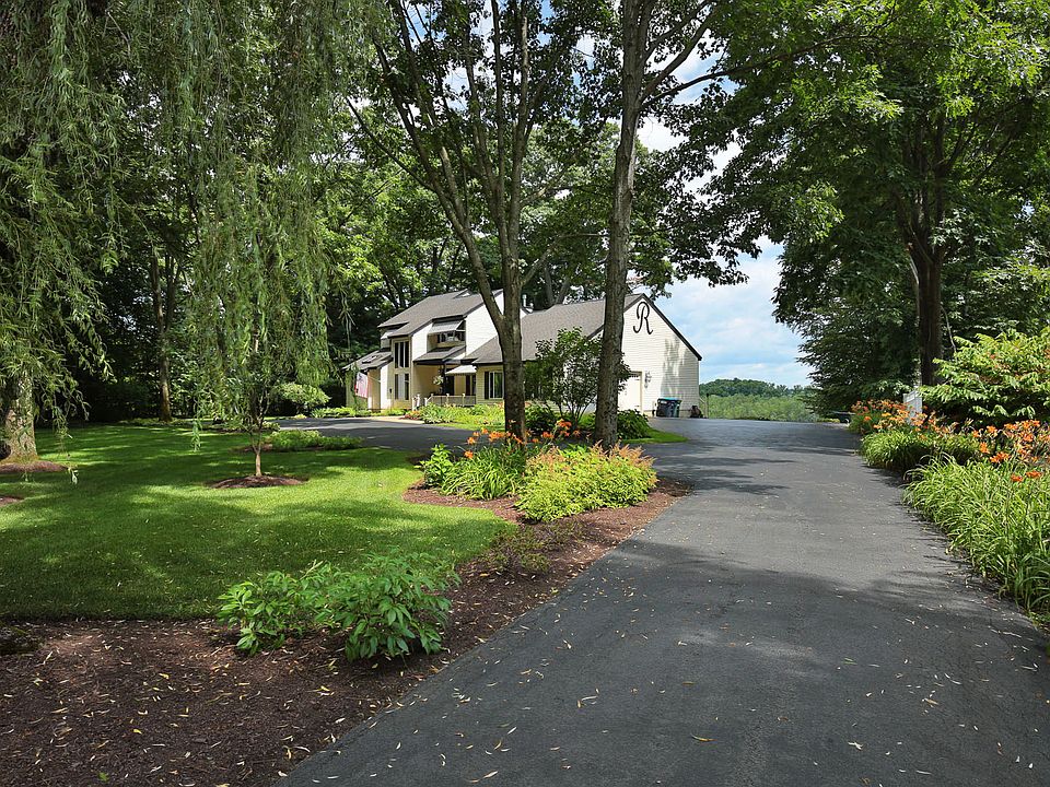 1st image of 437 Crescent Ave