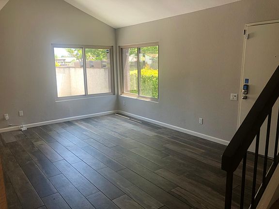4th image of 24636 Golfview Dr