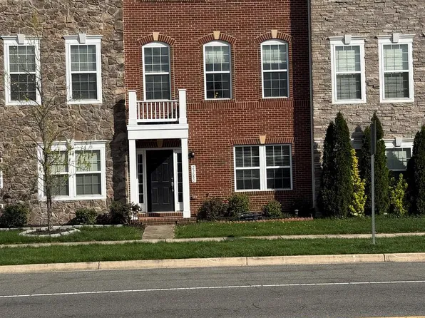 25680 Pleasant Valley Rd, Chantilly, VA 20152