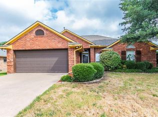 1804 La Fontaine Ln, Greenville, TX 75402