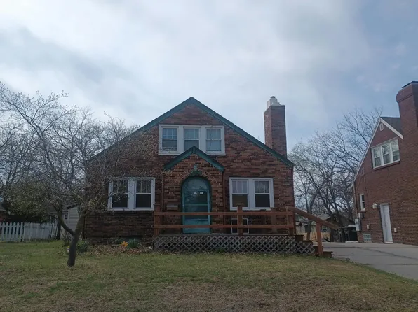 1546 29th St, Des Moines, IA 50311