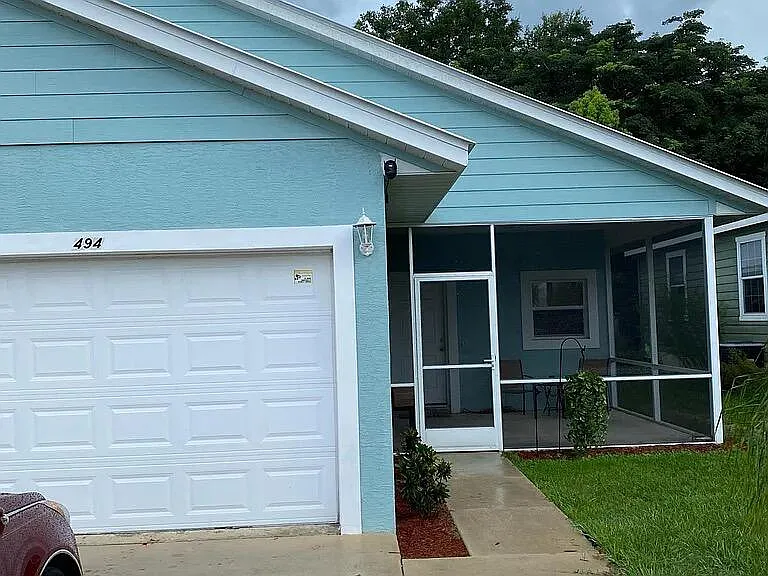 3 bed, 2.0 bath, 1260 sqft, $1,600 — Photo 2