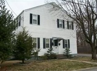54 Eddy St, Cranston, RI 02920