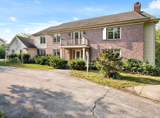 N64W20027 Mill Rd, Menomonee Falls, WI 53051