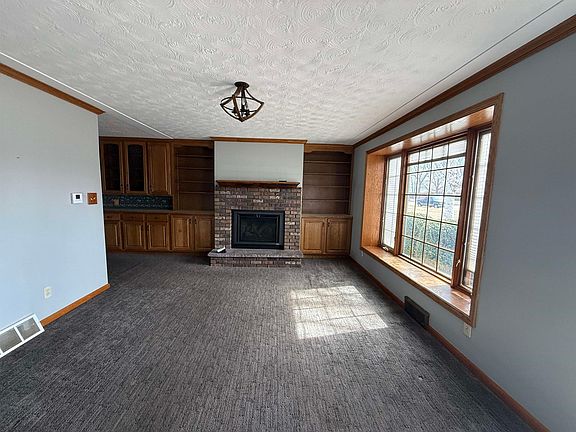 5th image of 1307 BURLINGTON BLVD