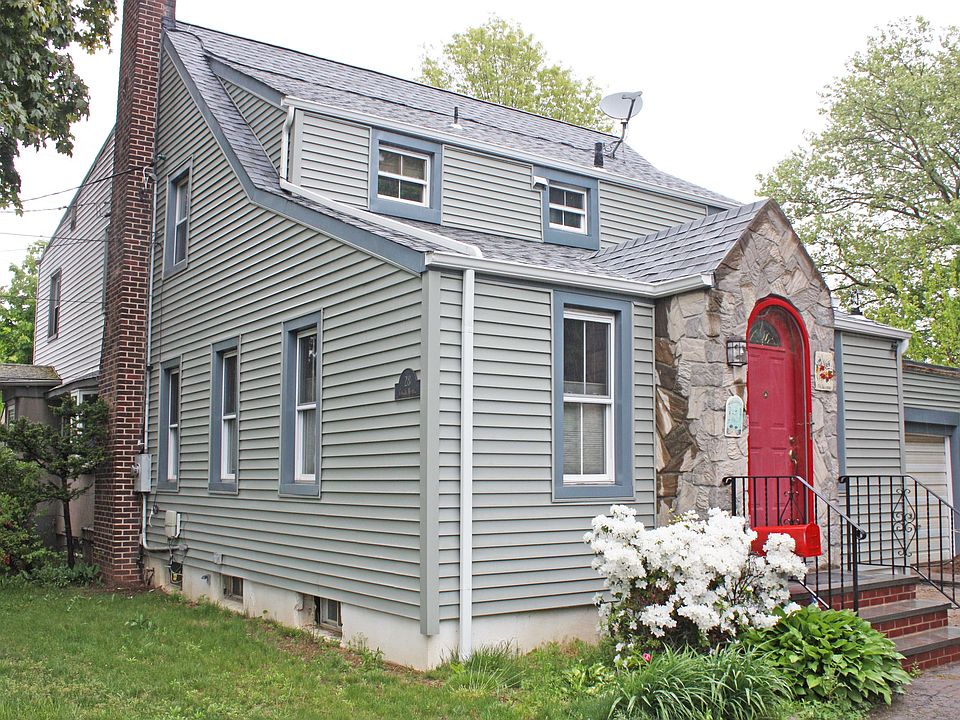1st image of 28 Covert Ave