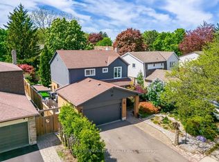 37 Massey St, Brampton, ON L6S 2V7
