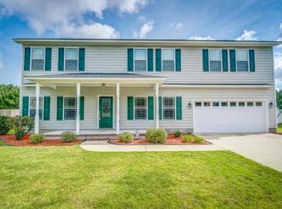 105 Maple Farms Ln, Havelock, NC 28532