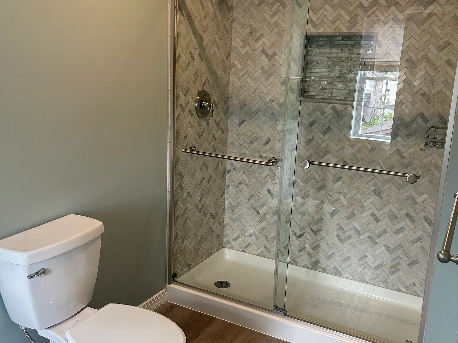 2 bed, 1300 sqft, $1,350 — Photo 2