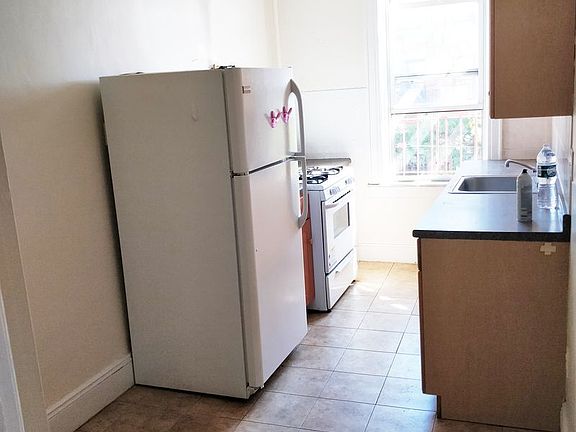 5th image of 2276 41st St APT 3E