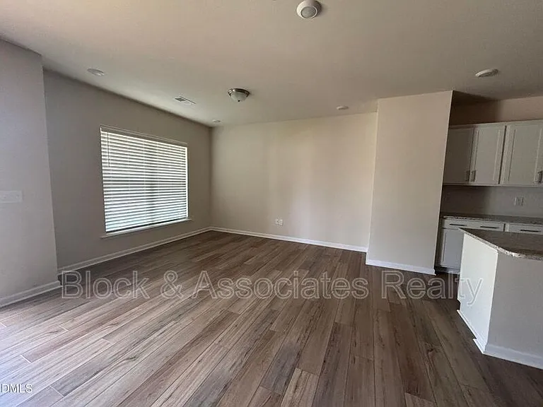 268 Abbots Mill Dr — Photo 10
