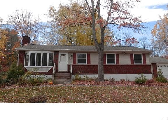 3rd image of 183 Lake Dr