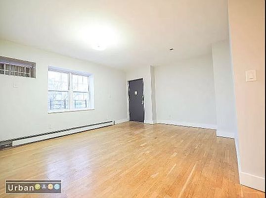 3rd image of 222 Woodbine St #2A