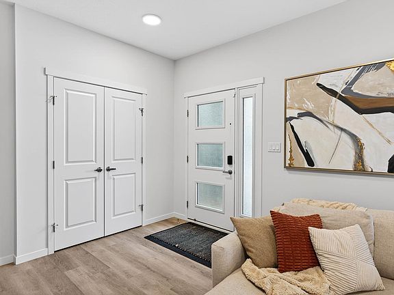 3rd image of 6127 Carr Rd NW