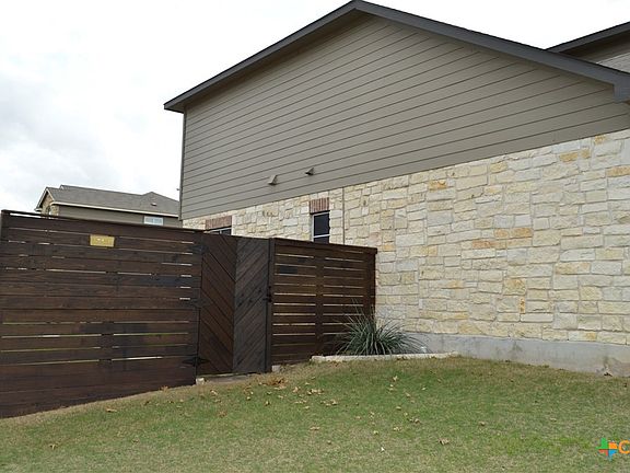 4th image of 952 Cypress Ml