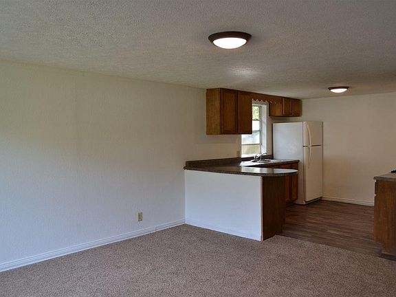 4th image of 29680 San Lucia Dr