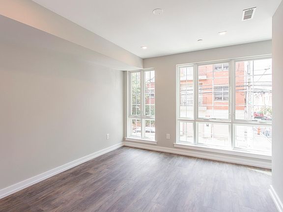 2nd image of 1619 Bainbridge St Floor 2