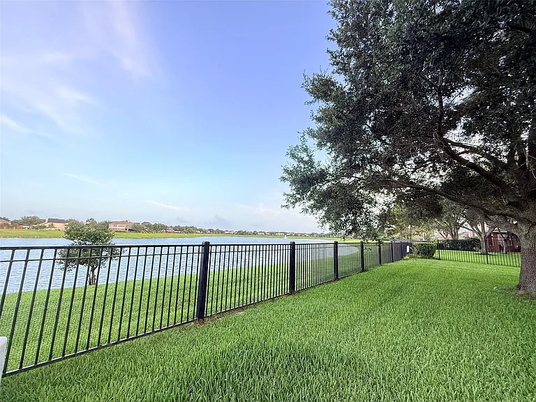 2144 Brittany Colony Dr — Photo 38