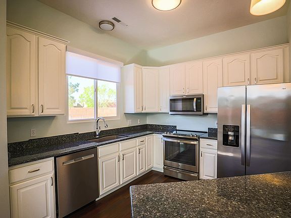 4th image of 250 N Snow Canyon Dr #3