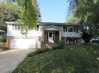 2608 W 31st St, Sioux Falls, SD 57105