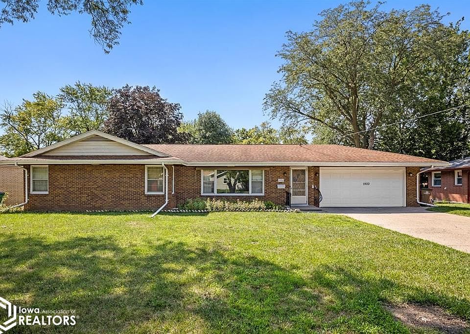1920 73rd St, Windsor Heights, IA 50324 MLS 6302092 Zillow