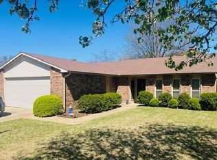 6611 Greenspring Dr, Arlington, TX 76016