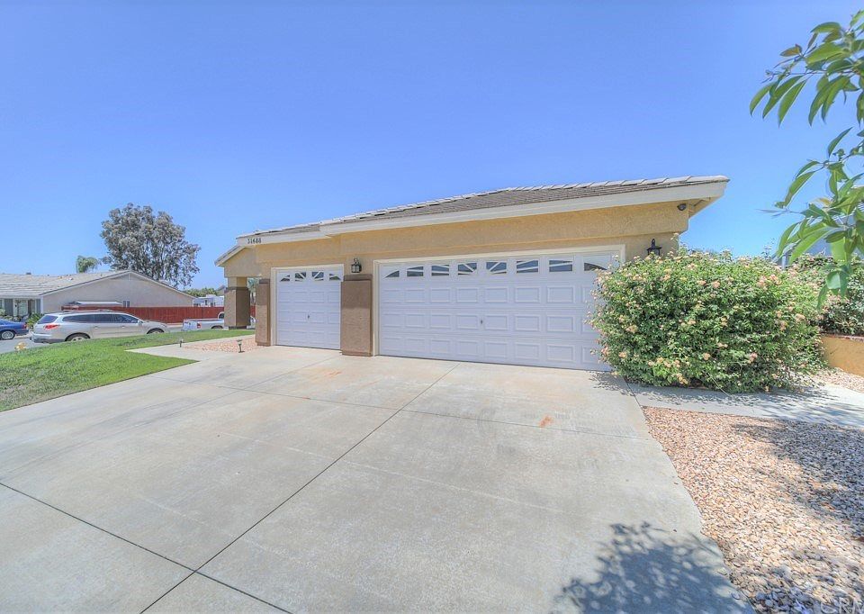 1st image of 31488 Hamburg Cir
