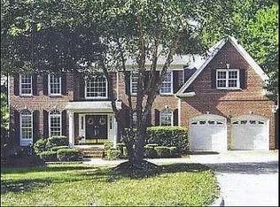 207 Haley House Ln, Cary, NC 27519
