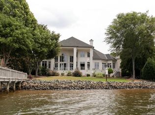 18315 Bowsprit Pointe Rd, Cornelius, NC 28031