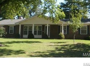 3124 Mockingbird Dr, Saint Charles, MO 63301