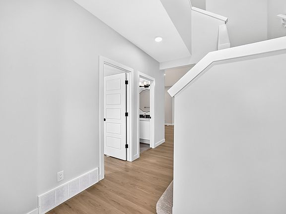 3rd image of 2332 159th St SW