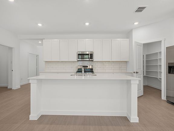 5th image of 1209 Misty Brook Dr